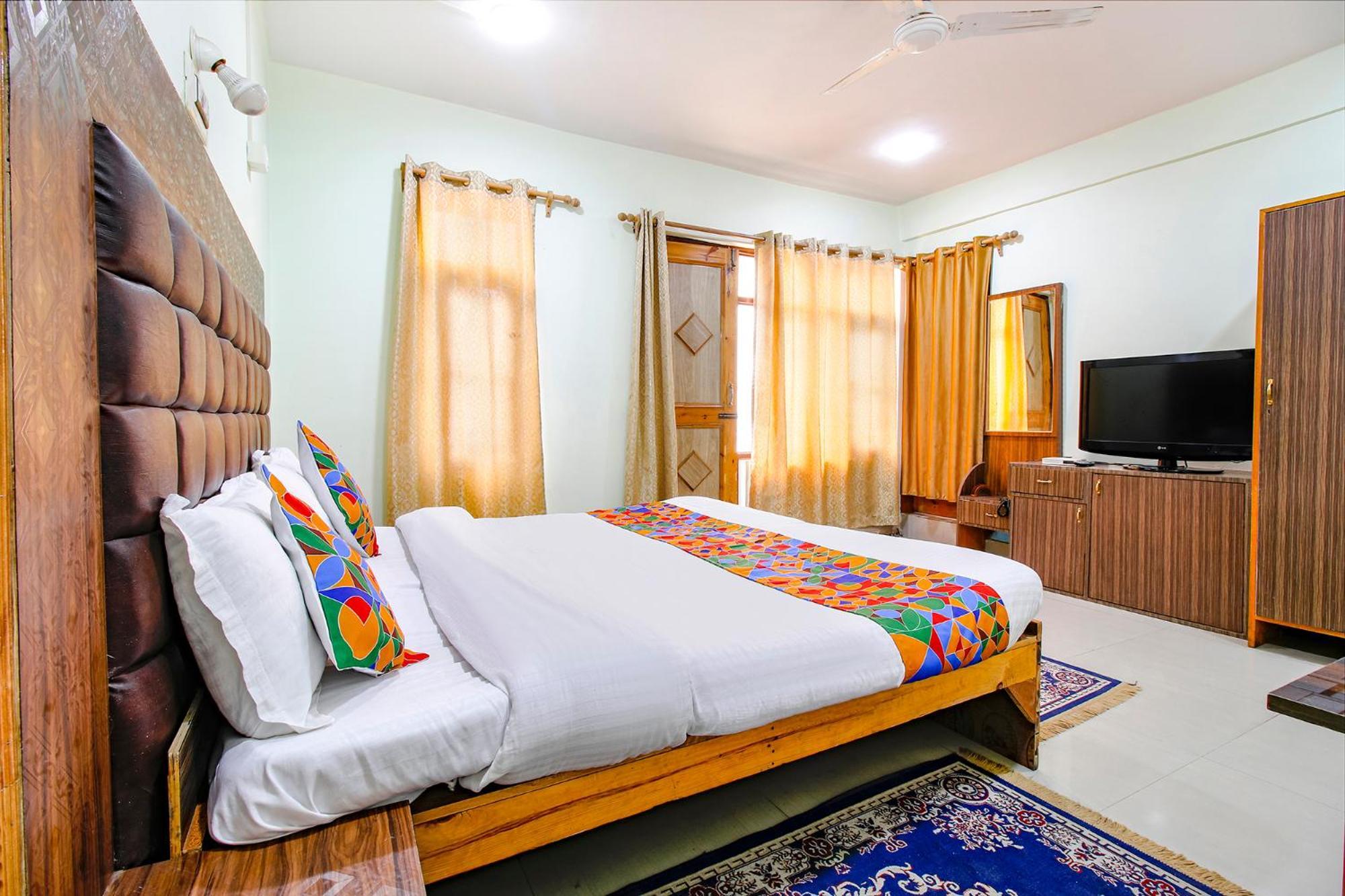 Fabhotel Grand Comforts Haidarpur エクステリア 写真