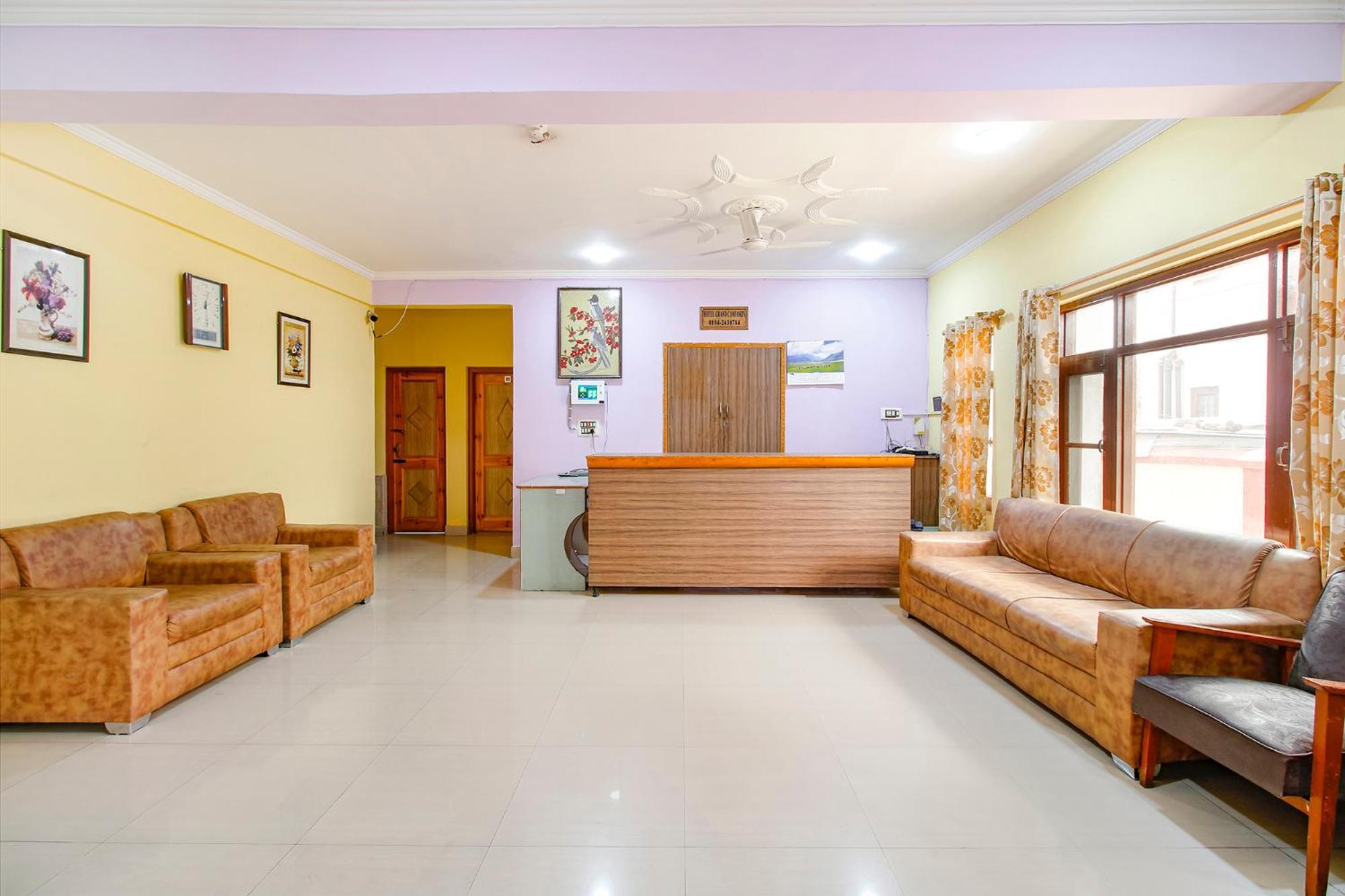 Fabhotel Grand Comforts Haidarpur エクステリア 写真